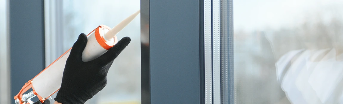 Glass Repair Specialist in Glenview, Illinois